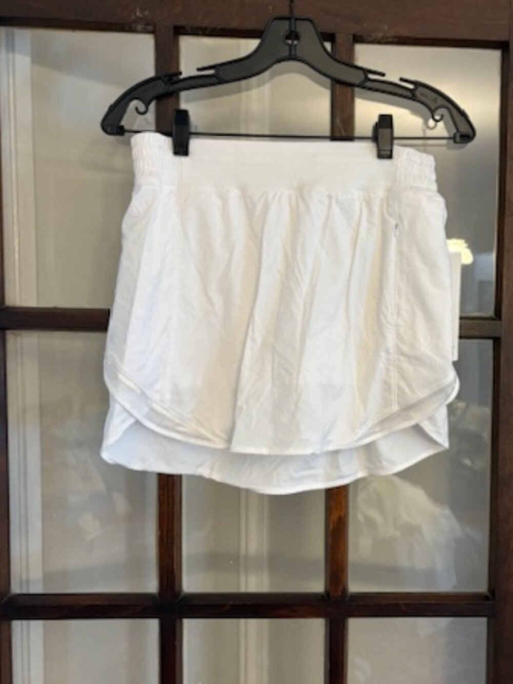 lululemon athletica White Hotty Hot HR Skirt, Size 8